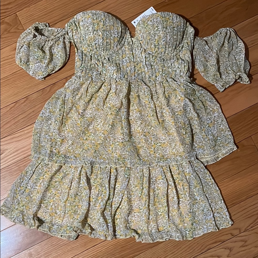 Floral Dress with Puff Sleeves